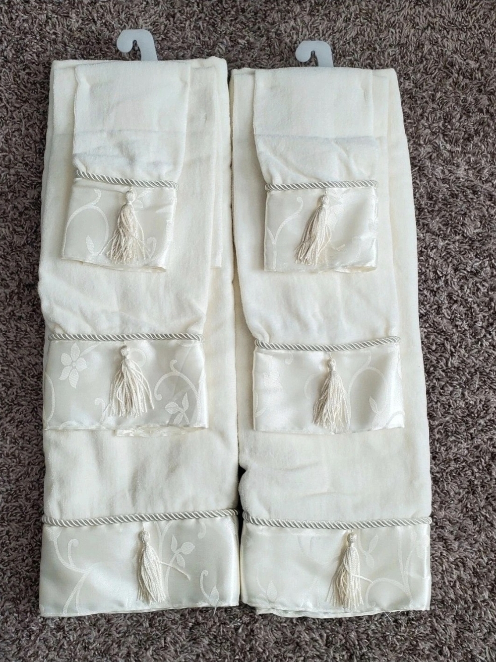 New: 6pc Cream Satin Jacquard Trim w/Tassel "Melody" Bath Set. 100% Cotton